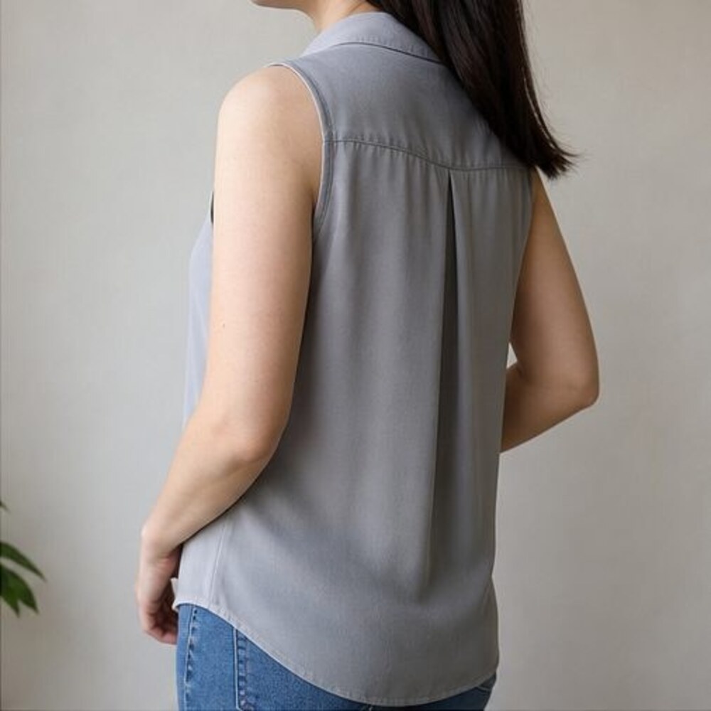 Gray Peplum Top - Picture 3 of 6
